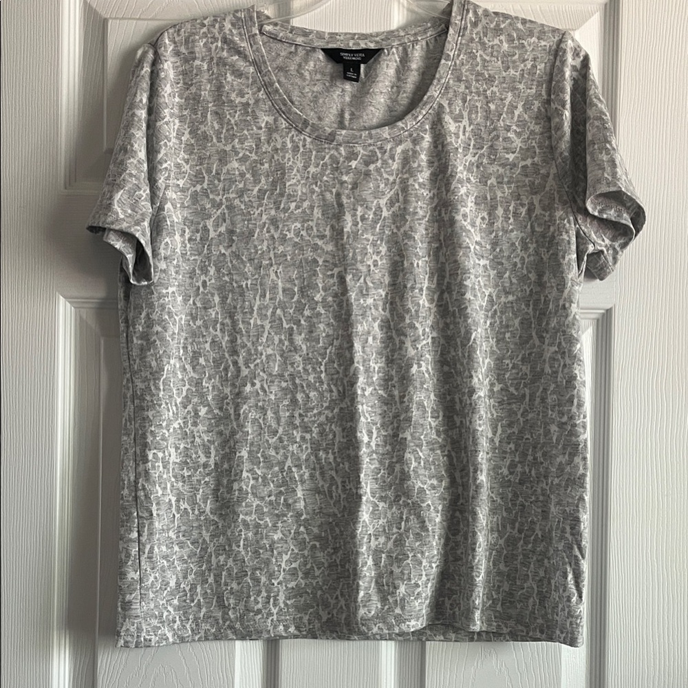 Simply Vera Vera Wang Light Gray Patterned Short Sleeve Tee